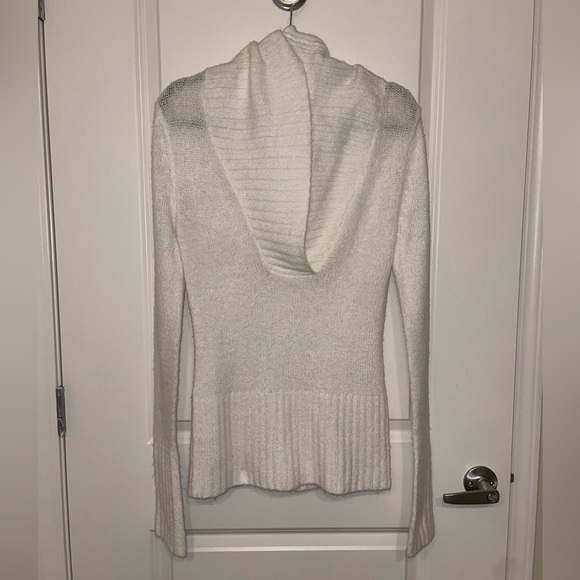 White House Black Market Cowl V Neck Oversized Sweater White Size Extra Small - Picture 3 of 8